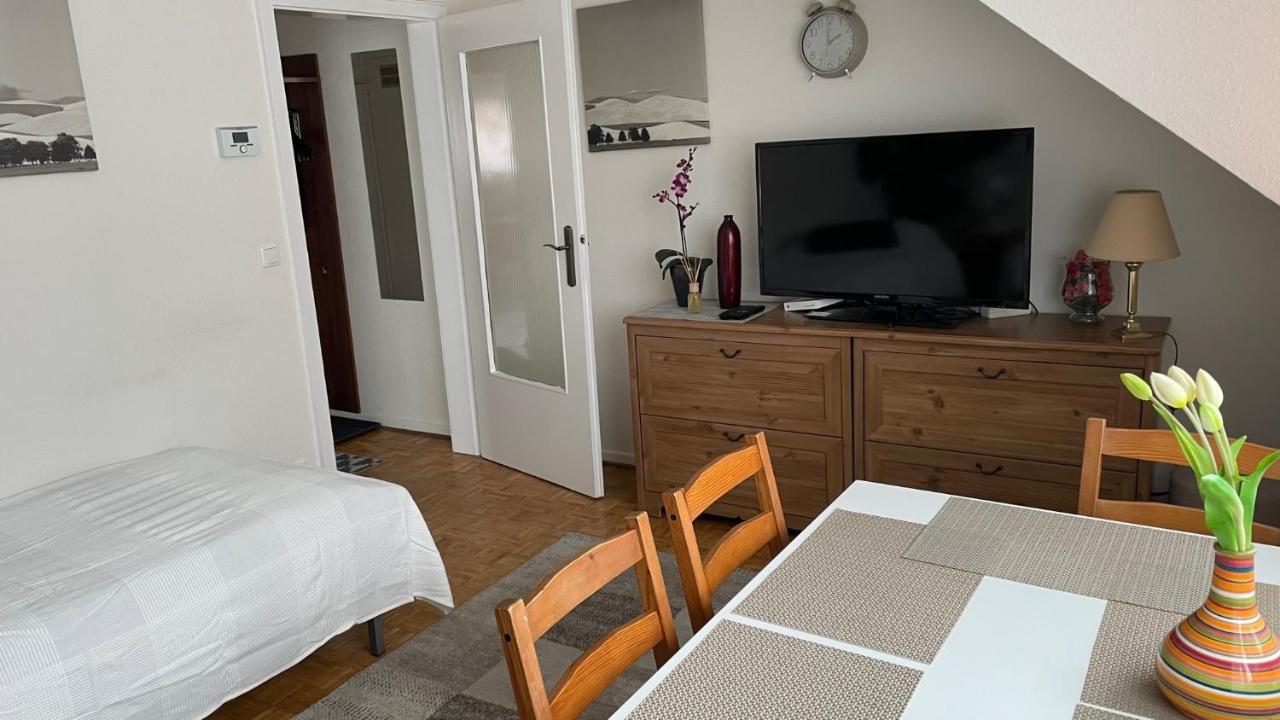 Oberhausen-alstaden Apartment *